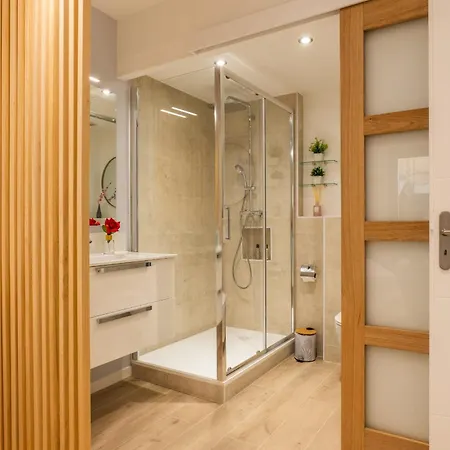 Lejlighed Upscale 3-room 300m From The Beaches Cannes