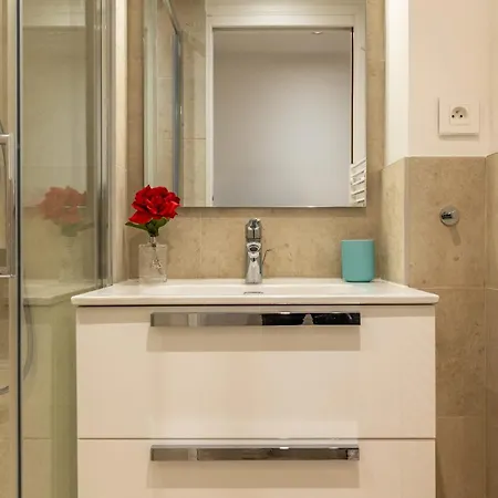 Διαμέρισμα Upscale 3-room 300m From The Beaches Κάννες